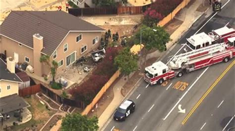 Vehicle crashes into home in San Francisco's Sunset District